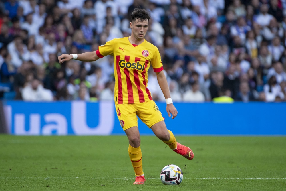 没支点缺边锋，曼联该怎么变？连续做错误试验凸显滕哈赫的无奈和保守